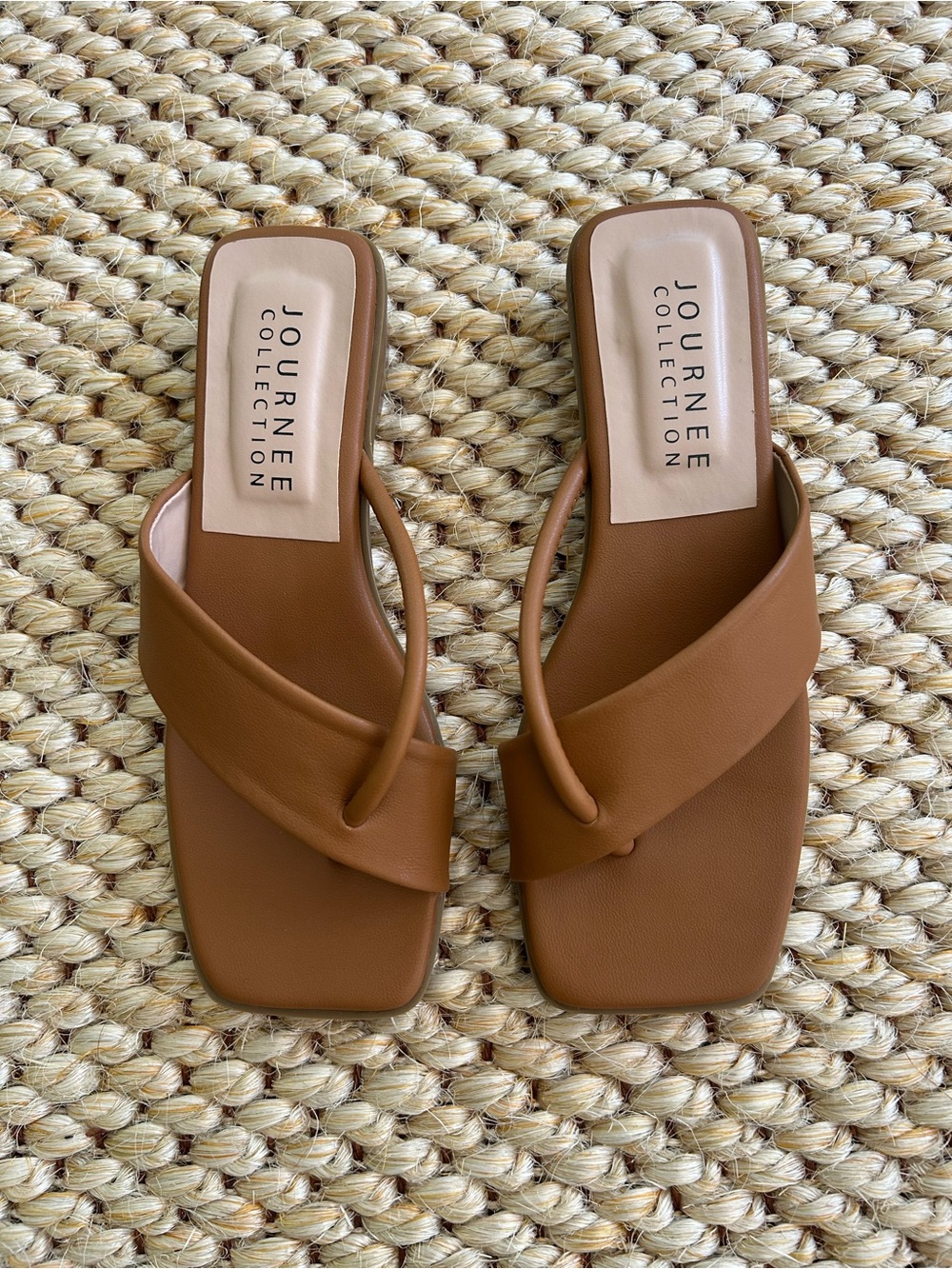 NIB Journee Collection Mina Women's Tan Square-Toe Low Heel Slide Sandals